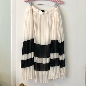 Who What Wear Pleated Skirt